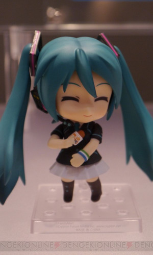 jumbo miku nendoroid