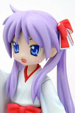 kagami hiiragi figure