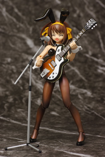 haruhi suzumiya bunny figure