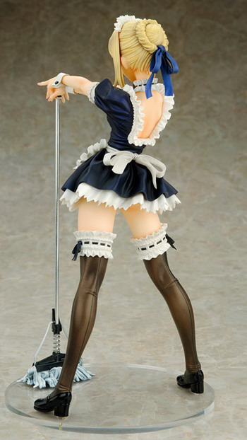 saber maid figure