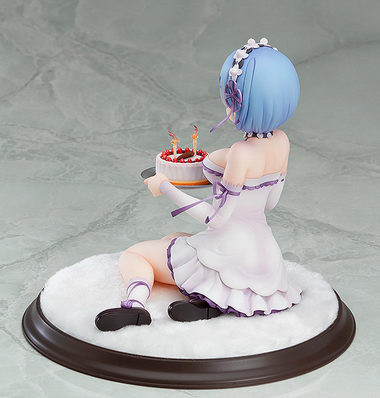 rem birthday cake