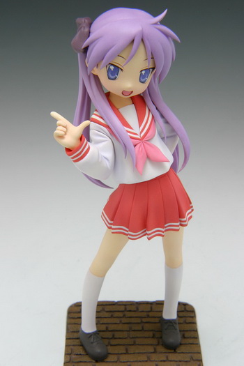 kagami hiiragi figure