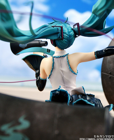 hatsune miku love is war dx