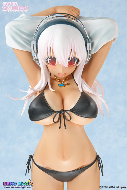 super sonico large figure