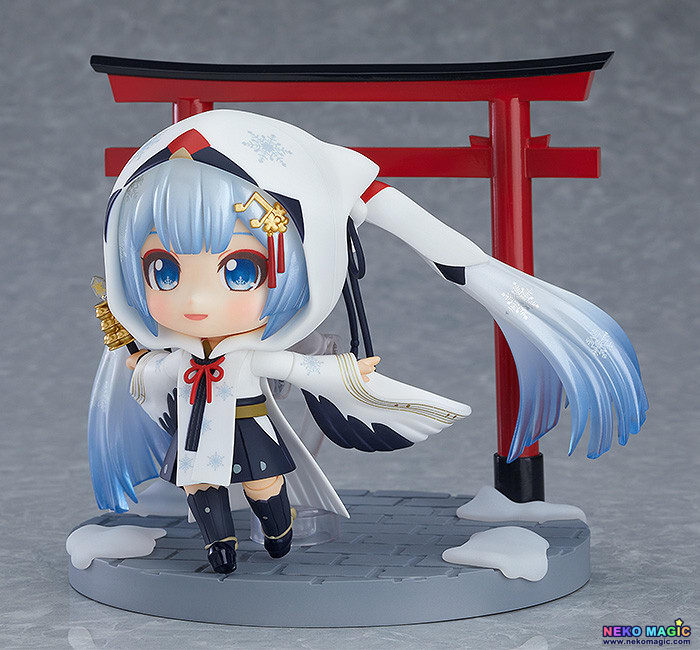 snow miku crane priestess