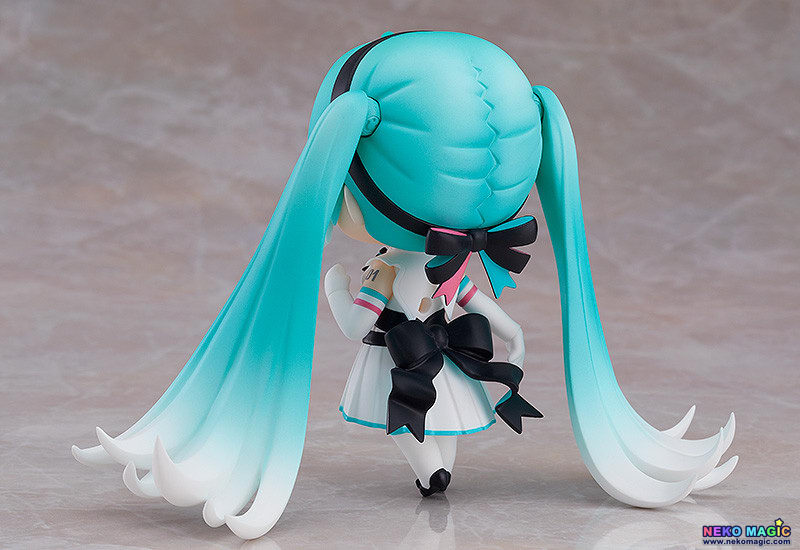 miku symphony figure