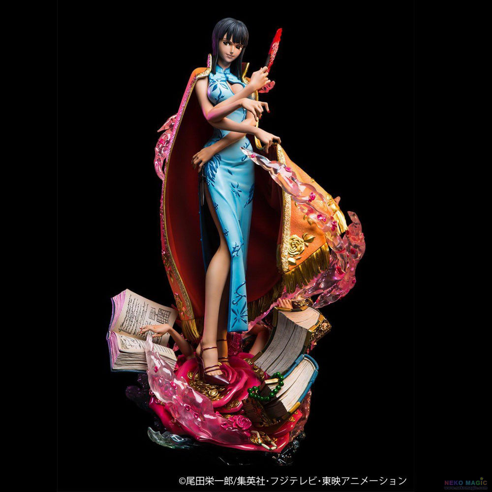 nico robin nude statue