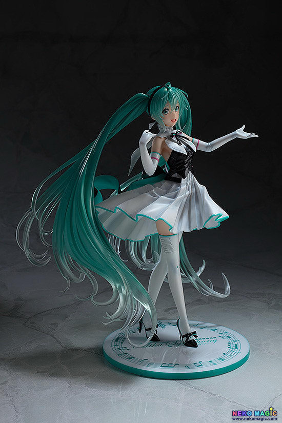 miku symphony 2019 figure